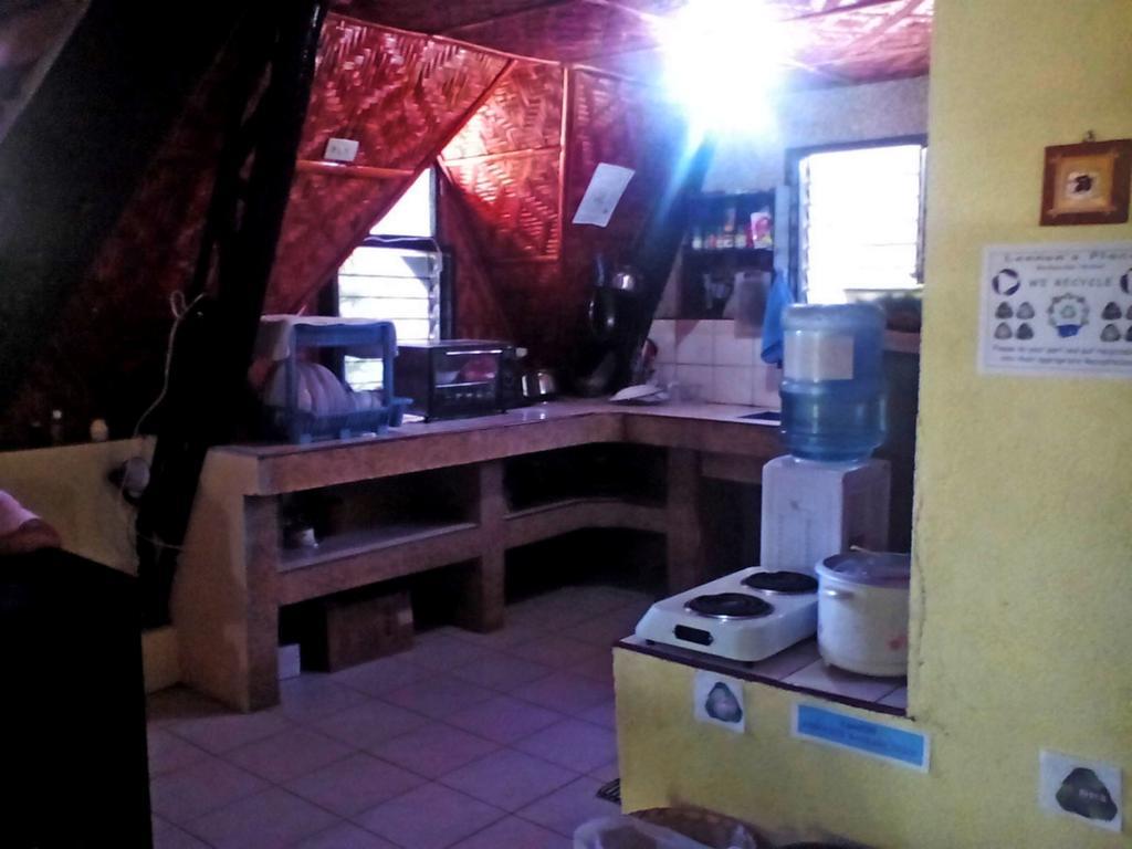 פנגלאו Lennon'S Place Backpacker Hostel חדר תמונה